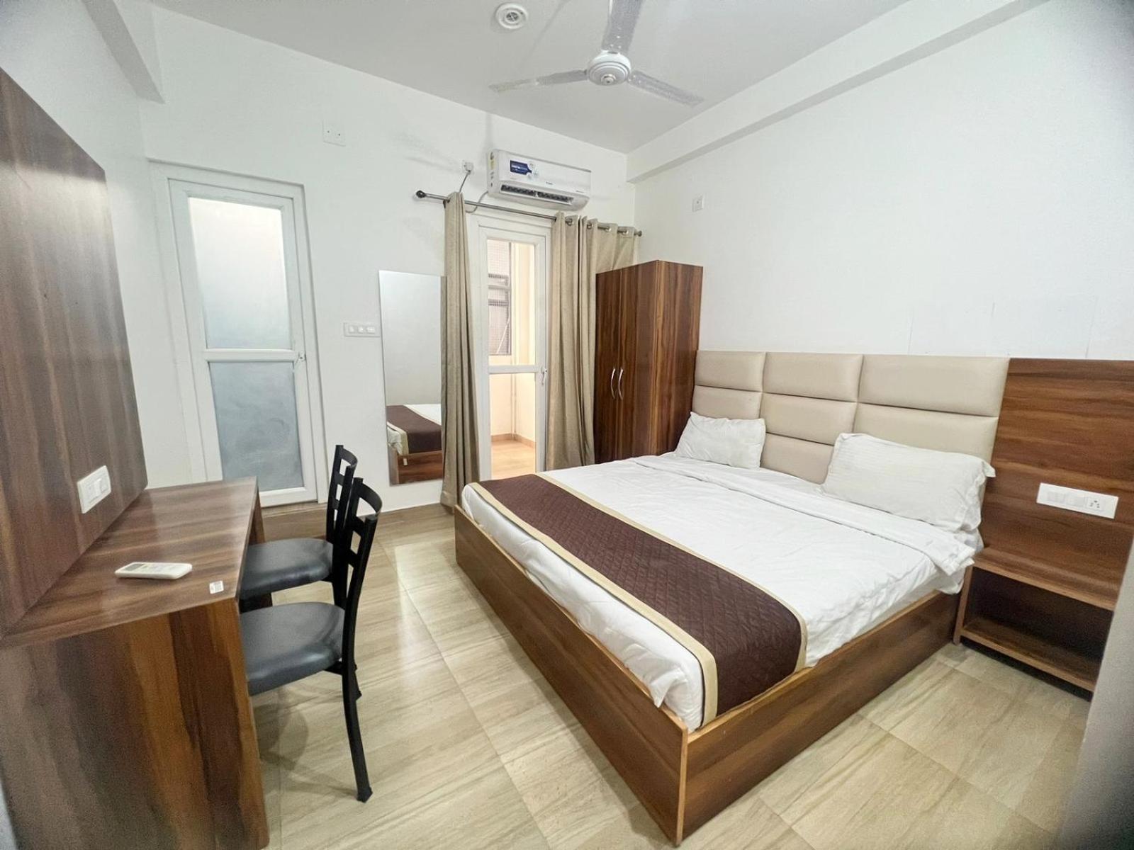 Hotel Manikut Rishikesh Bagian luar foto